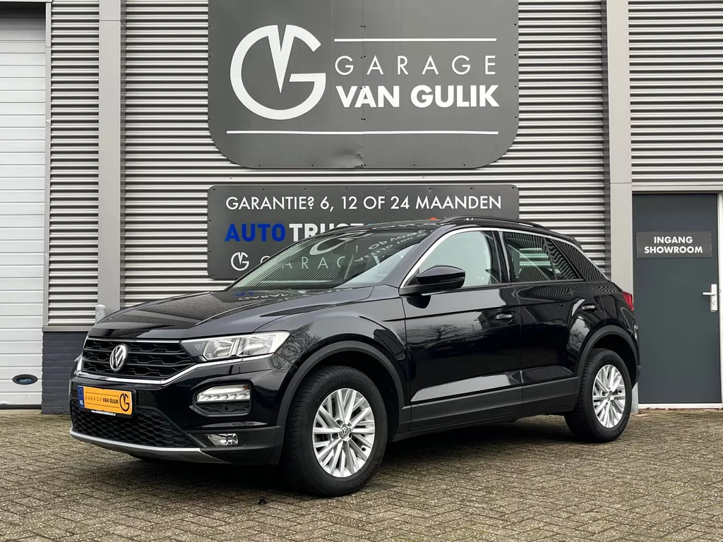 Volkswagen T-Roc 1.5 TSI 150PK Sport Clima,AdaptiveCruiseControl,Camera,AppleCarPlay,Stoel&amp;StuurVerwarming,LaneAssist,PdcV&amp;A,Usb,