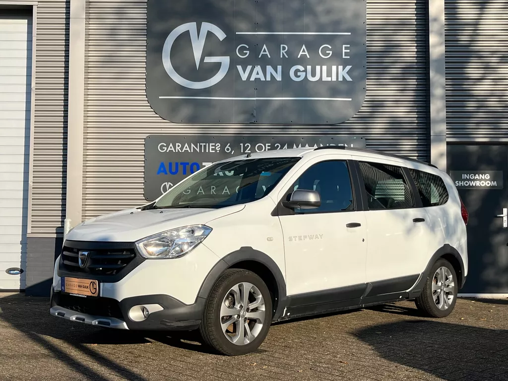 Dacia Lodgy 1.2 TCe Stepway 7p. 116PK Trekhaak,Navi,Airco,Cruise,Isofix,Bluetooth,ElektrRamen+Spiegels,Parkeersensoren,Lmv.