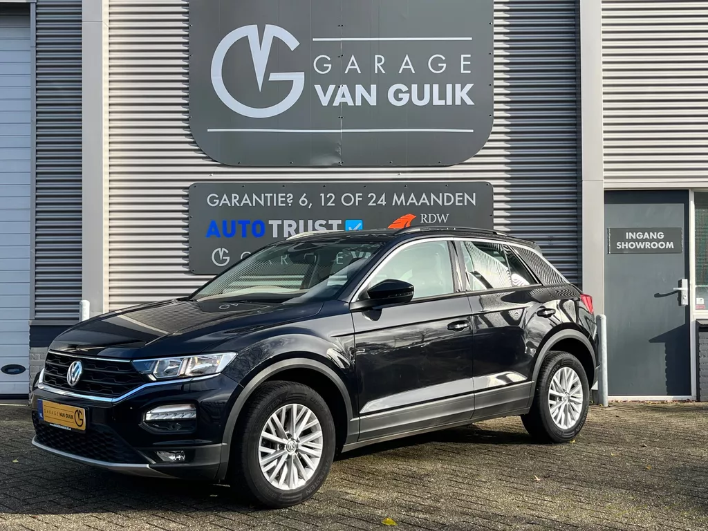 Volkswagen T-Roc 1.5 TSI 150PK Sport Clima,AdaptiveCruiseControl,Camera,AppleCarPlay,Stoel&amp;StuurVerwarming,LaneAssist,PdcV&amp;A,Usb,