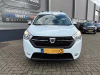 Dacia Dokker 1.2 TCe 116PK Airco,Cruise,Parkeersensor,Isofix,ElektrRamen+Spiegels,Bluetooth,Dakrails,Stuurbediening. Foto