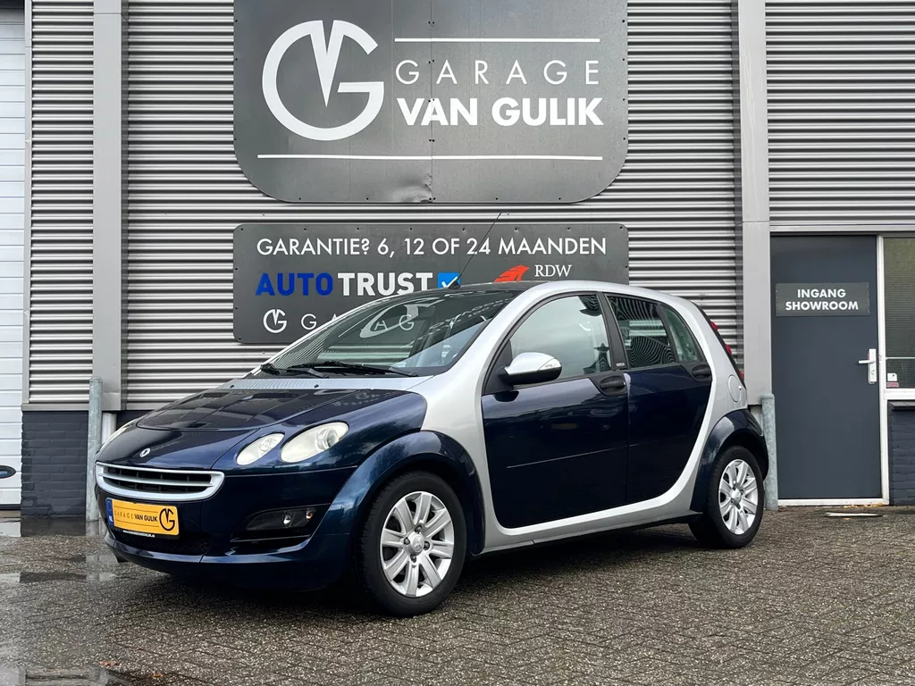 Smart Forfour 1.3 passion 95PK Airco,Panodak,Lmv,ElektrRamen,Radio/Cd-Speler,Leder,BoordComputer.