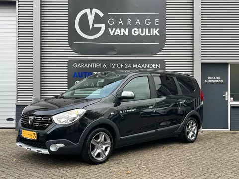 Dacia Lodgy 1.2 TCe 116PK Stepway 7 Persoons Navigatie,CruiseControl,Isofix,Bluetooth,Parkeersensoren,Start/Stop,GetintGlas,Eco,