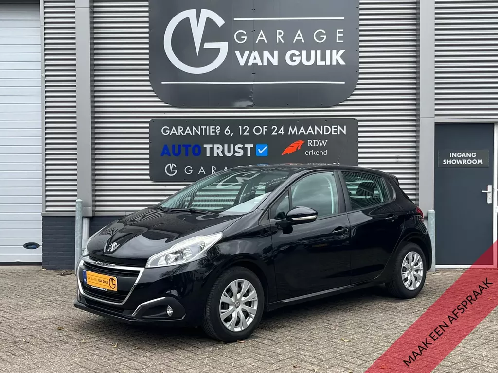 Peugeot 208 1.2 82PK PureTech Blue 5deuren Airco,Cruise,Navi,Trekhaak,Bleutooth,Pdc,Stuurb.,Isofix,