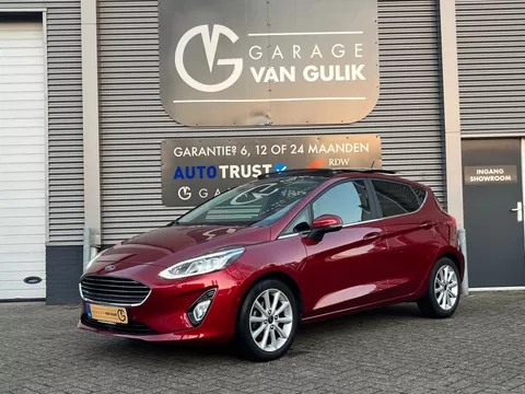 Ford Fiesta 1.0 101PK Titanium Clima,Cruise,Navi,Panodak,Camera,PdcV+A,KeylessEntry+Go,GetintGlas,Isofix,Lmv,Bluetooth,Led,Stuurb.