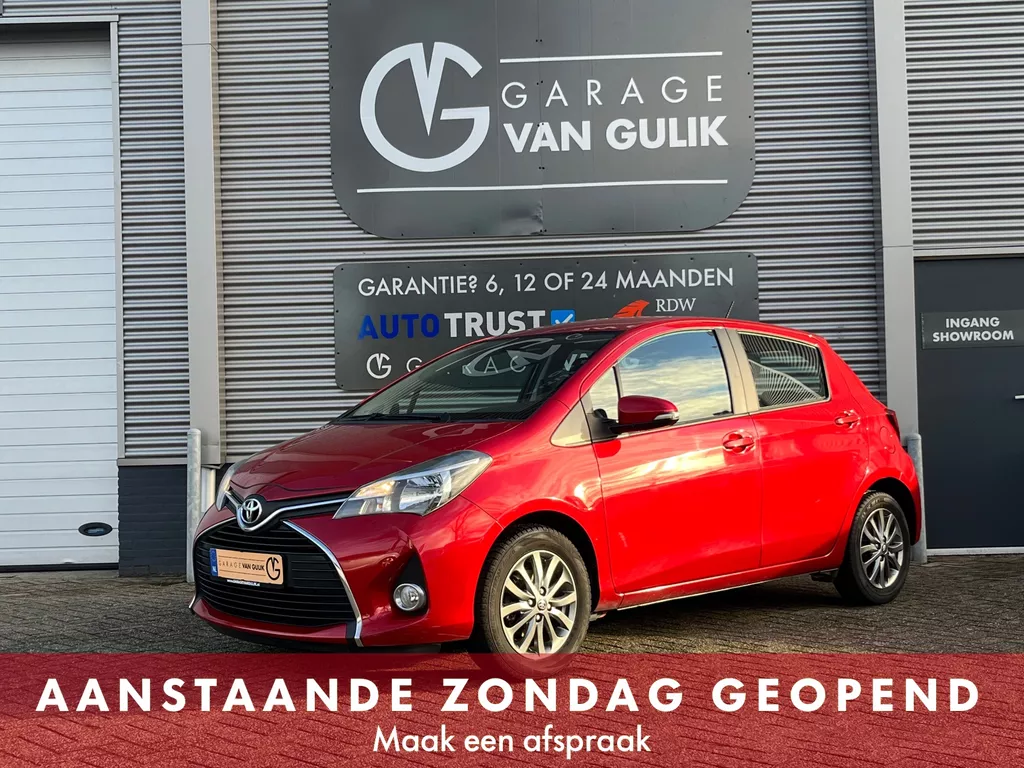 Toyota Yaris 1.3 99PK VVT-i 5 deuren Airco,Bluetooth,Camera,Isofix,LederenStuurwiel,Lmv,Usb,