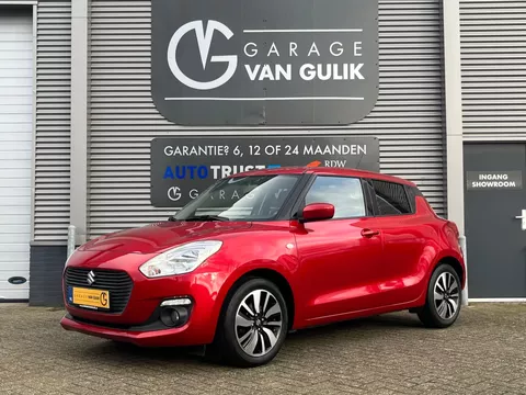 Suzuki Swift 1.0 111PK Airco,Navi,Isofix,Stoelverw,Bluetooth,Usb,Aux,Lmv,LED,Stuurbed,ElektrRamen,CVmetAfstandsbed,Camera