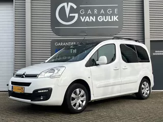 Citroen Berlingo 1.2 110PK Navi,Clima,Cruise,Trekhaak,Stoelverw,Bluetooth,Camera,Panoramadak,Dakrail,Parkeersensoren,LED,Stuurbed