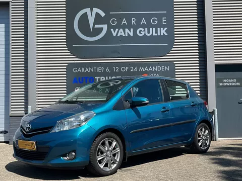 Toyota Yaris 1.3 99PK VVT-i Dynamic Automaat,Trekhaak,Clima,CruiseC,Navigatie,KeylessEntry+Go,Bleutooth,AchteruitrijCamera,Isofix,