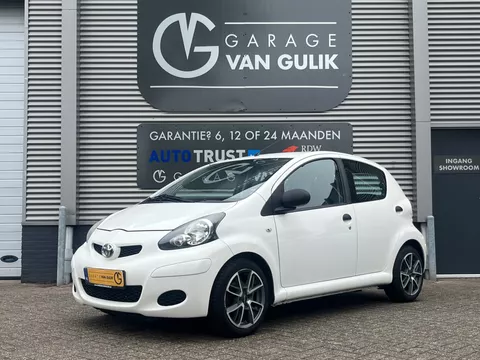 Toyota Aygo 1.0-12V Now 68PK Airco,Isofix,ElektrRamen,Lmv,Radio/Cd-Speler,12V-Aansluiting