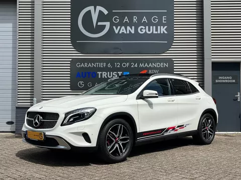 Mercedes-Benz GLA-klasse 180 122PK Airco,Navi,Panodak,Camera,PdcV+A,Stoelverw.,Lmv,Usb,Stuurb.,Leder/Stof,Xenon,Led,